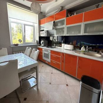 Сдается Многокомнатная квартира, 80 м²