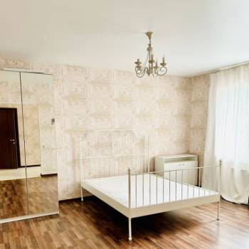 Сдается 1-комнатная квартира, 50 м²