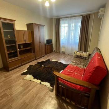 Продается 1-комнатная квартира, 37,2 м²
