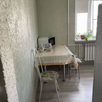 Продается 1-комнатная квартира, 32 м²