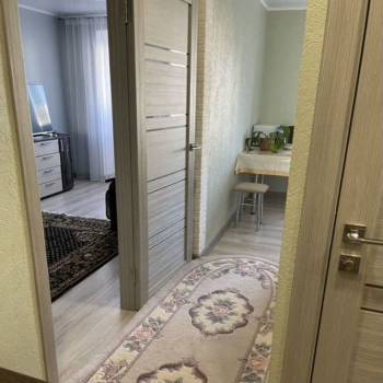 Продается 1-комнатная квартира, 32 м²