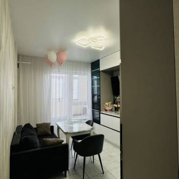 Продается 1-комнатная квартира, 45 м²