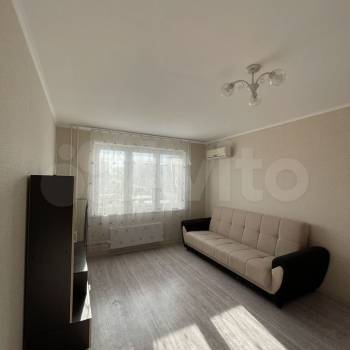 Сдается 1-комнатная квартира, 39 м²