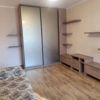 Продается 1-комнатная квартира, 39 м²