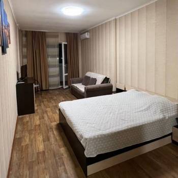 Сдается 1-комнатная квартира, 60 м²