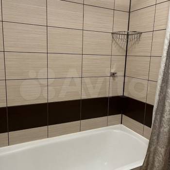 Сдается 1-комнатная квартира, 49,5 м²