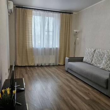 Сдается 1-комнатная квартира, 40 м²
