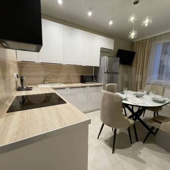 Сдается 1-комнатная квартира, 46 м²