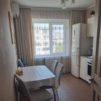 Сдается Многокомнатная квартира, 63 м²