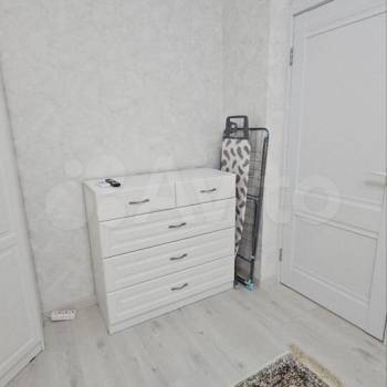 Сдается 1-комнатная квартира, 38 м²