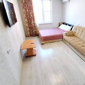 Продается 1-комнатная квартира, 40 м²