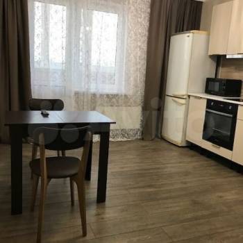Сдается 1-комнатная квартира, 43,8 м²