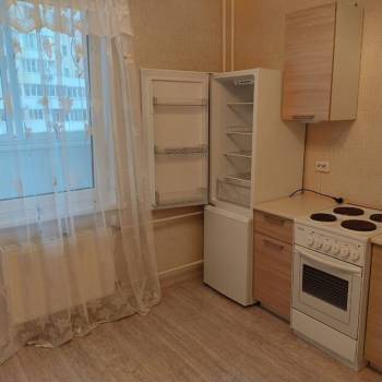 Сдается 1-комнатная квартира, 38 м²
