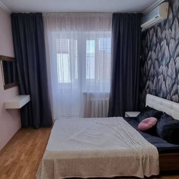 Сдается 1-комнатная квартира, 49 м²