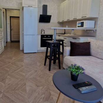 Продается 1-комнатная квартира, 35 м²