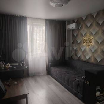 Продается 1-комнатная квартира, 38 м²