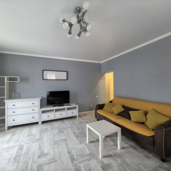 Сдается 1-комнатная квартира, 53 м²