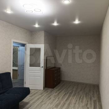 Продается 1-комнатная квартира, 35,9 м²