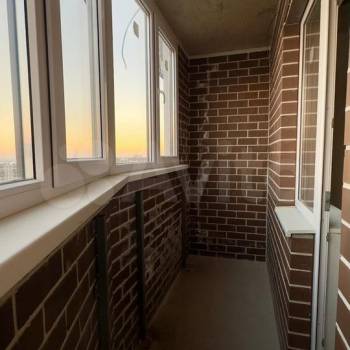 Продается 1-комнатная квартира, 38 м²