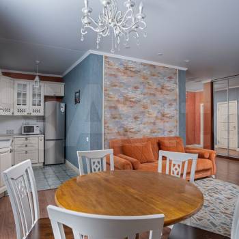 Сдается Многокомнатная квартира, 80,6 м²