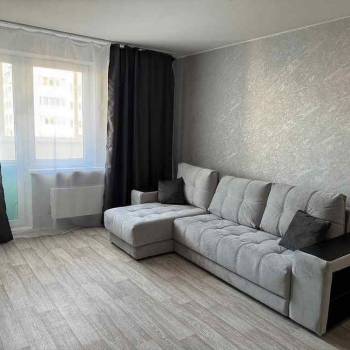 Сдается 1-комнатная квартира, 46 м²