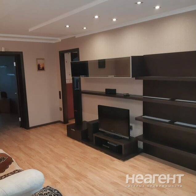 Сдам 3-к квартиру, Центральный, ул. Корницкого