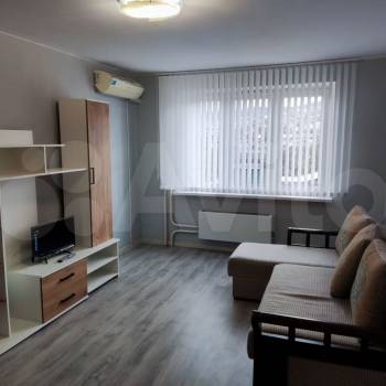 Сдается 1-комнатная квартира, 38 м²