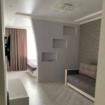 Сдается 1-комнатная квартира, 42 м²