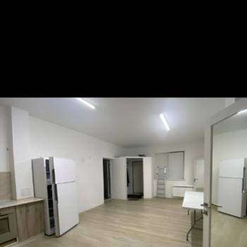 Продается 1-комнатная квартира, 52 м²