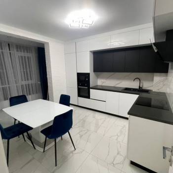 Сдается 1-комнатная квартира, 55 м²