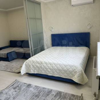 Сдается 1-комнатная квартира, 55 м²