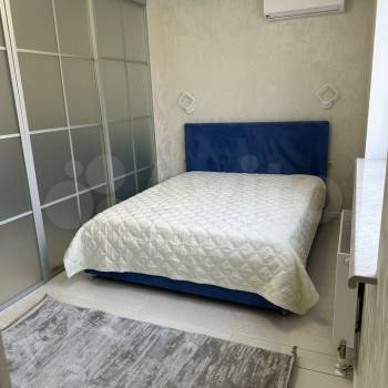 Сдается 1-комнатная квартира, 55 м²