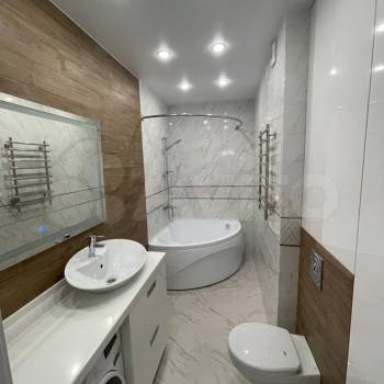 Сдается 1-комнатная квартира, 55 м²