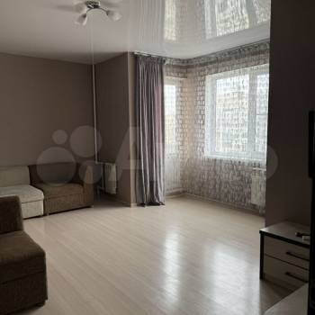 Сдается 2-х комнатная квартира, 62 м²