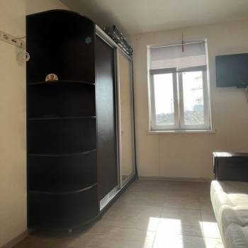 Продается 1-комнатная квартира, 29,7 м²