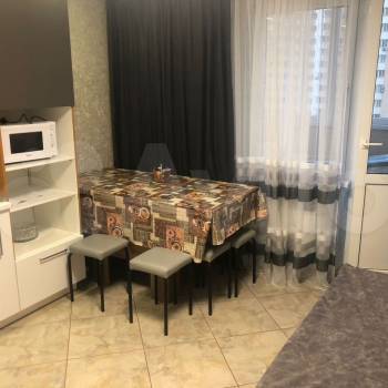 Сдается 1-комнатная квартира, 42 м²