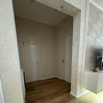 Продается 2-х комнатная квартира, 104 м²