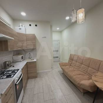 Сдается 1-комнатная квартира, 40 м²