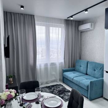 Продается 1-комнатная квартира, 43 м²