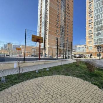 Продается 1-комнатная квартира, 51,6 м²