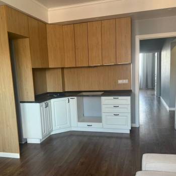 Продается 1-комнатная квартира, 48 м²