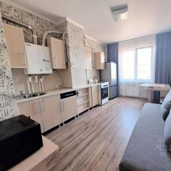 Сдается 1-комнатная квартира, 38 м²