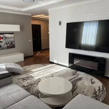 Сдается 2-х комнатная квартира, 70 м²