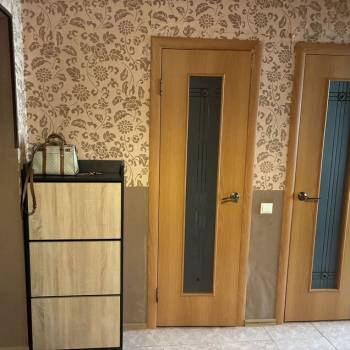 Продается 1-комнатная квартира, 42 м²