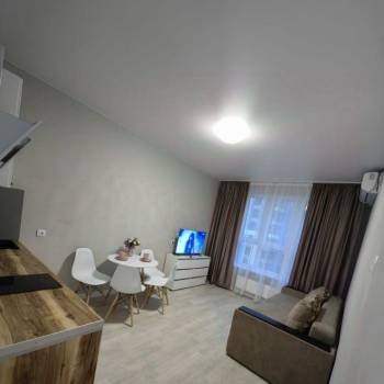 Сдается 1-комнатная квартира, 42 м²