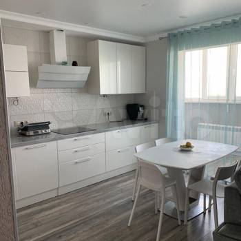 Продается 3-х комнатная квартира, 100 м²
