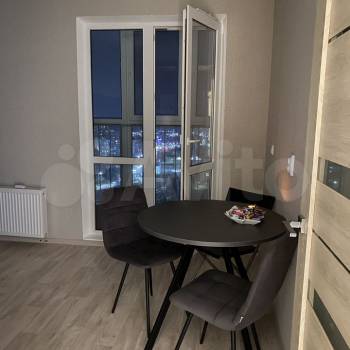 Сдается 1-комнатная квартира, 37 м²