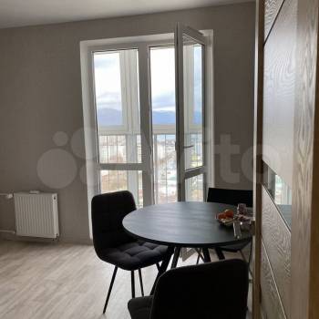 Сдается 1-комнатная квартира, 37 м²