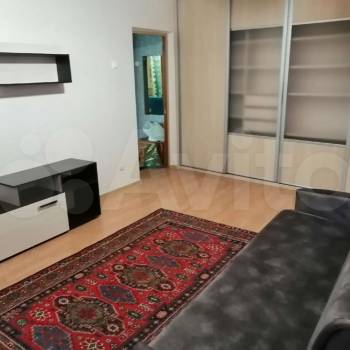 Сдается 1-комнатная квартира, 37 м²