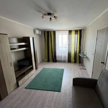 Продается 1-комнатная квартира, 39 м²